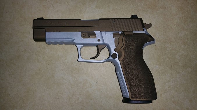#DIGTHERIG – Aaron and his Sig P227