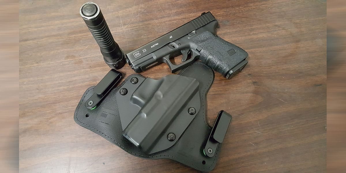 #DIGTHERIG – Steve and his Glock 23 in an Alien Gear Holster