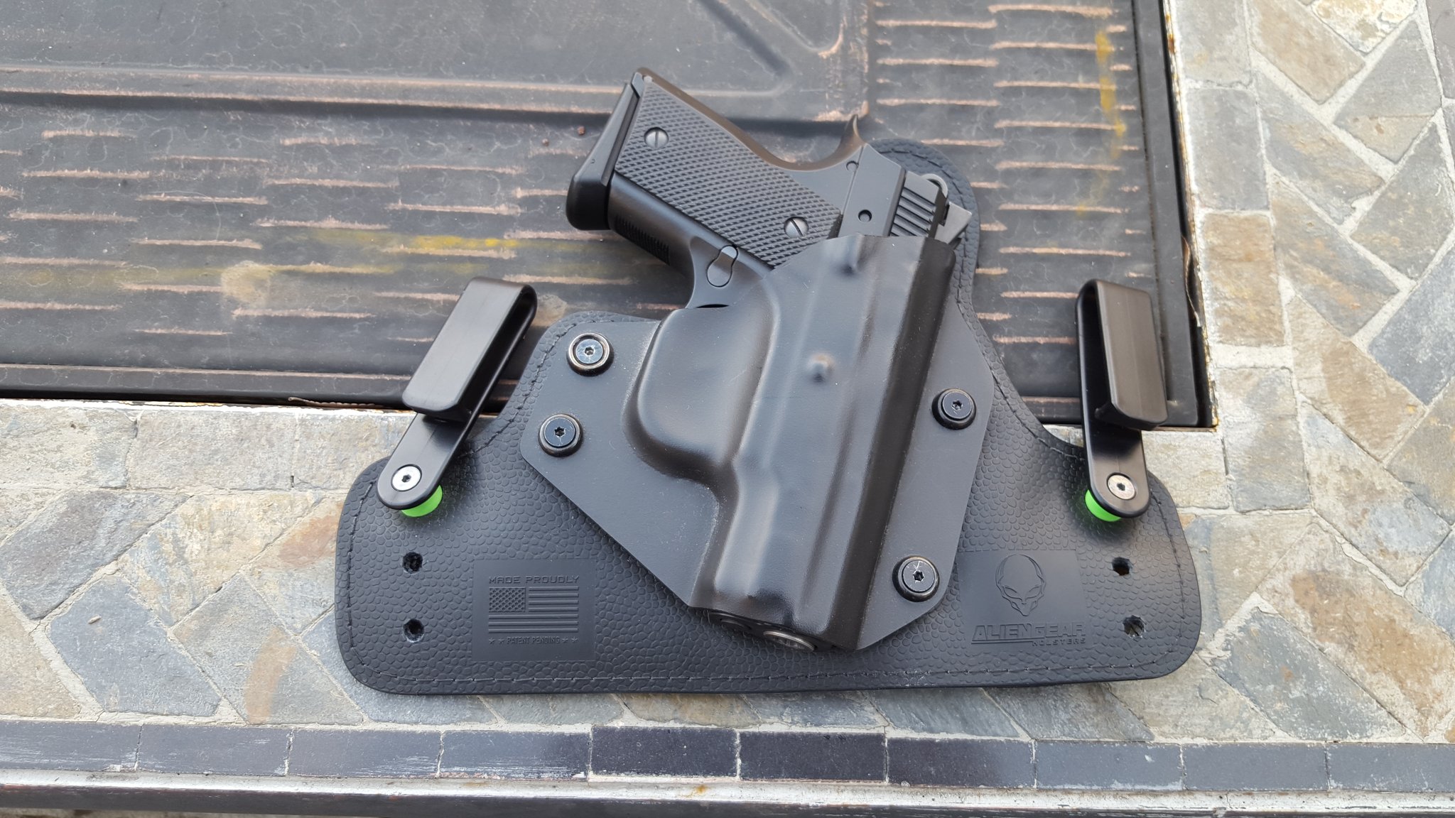 #DIGTHERIG – Steve and his CZ 2075 Rami 9mm in an Alien Gear Holster