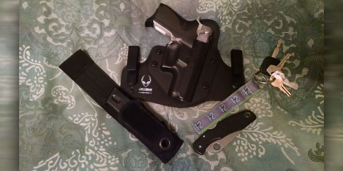 #DIGTHERIG – Mike and his Smith and Wesson 6906 in an Alien Gear Holster