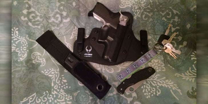 #DIGTHERIG – Mike and his Smith and Wesson 6906 in an Alien Gear Holster
