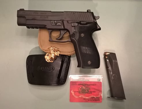 #DIGTHERIG – Eric and his SIG Sauer P226 in a Tagua Gunleather Holster