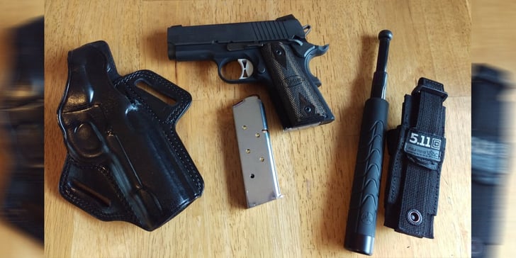 #DIGTHERIG – Tim and his Sig Sauer .45 1911 Ultra Compact Nitron in a Galco Holster