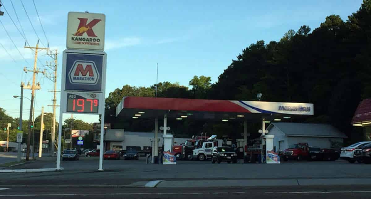 Armed Citizen Ends Hostage Situation At Gas Station, Takes Out Bad Guy