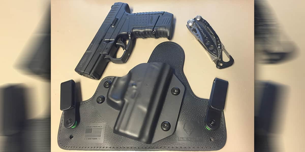 #DIGTHERIG – Ed and his Walther PPS 9mm in an Alien Gear Holster