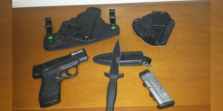 #DIGTHERIG – Todd and his S&W M&P Shield 9mm in an Alien Gear Holster