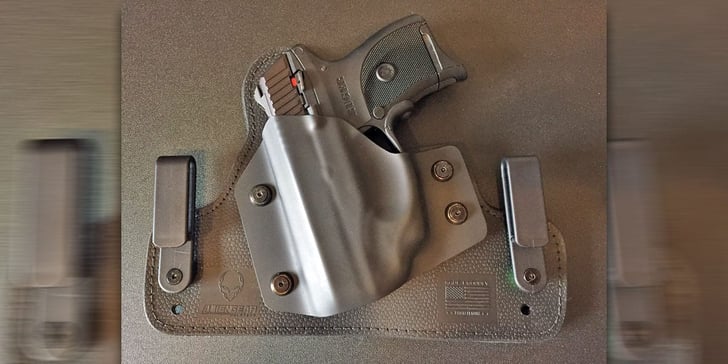 #DIGTHERIG – Darrel and his Ruger LC9 w/ Crimson Trace in an Alien Gear Holster
