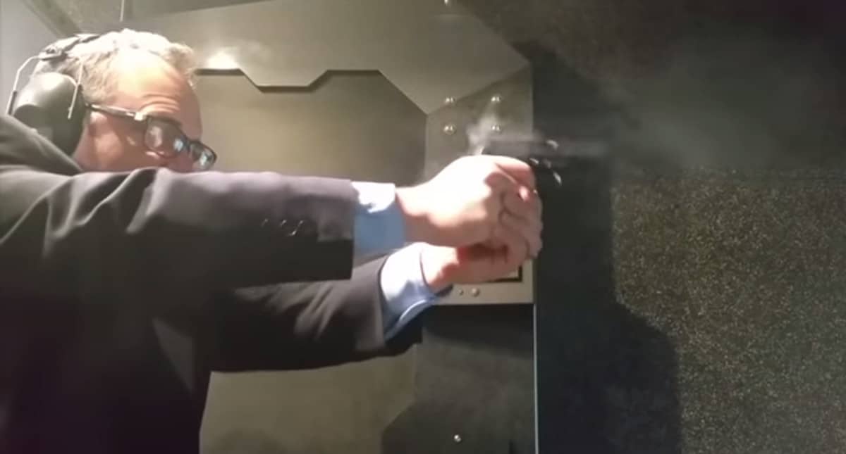 [VIDEO] Why This Guy Wears A Suit Coat To The Range