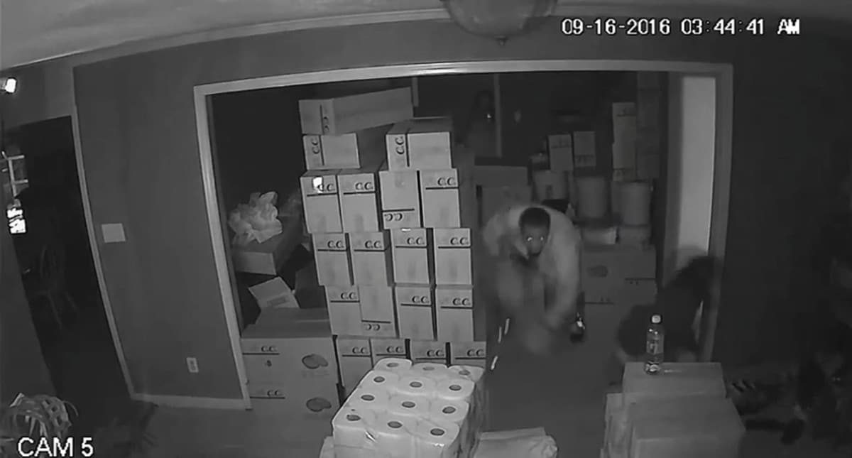 Daring Woman Rushes Three Armed Intruders — Here’s The Video, Pure Guts