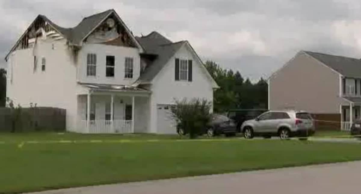 Boyfriend Murdered, House On Fire, Estranged Husband At The Center Of It All… Woman Defends Herself