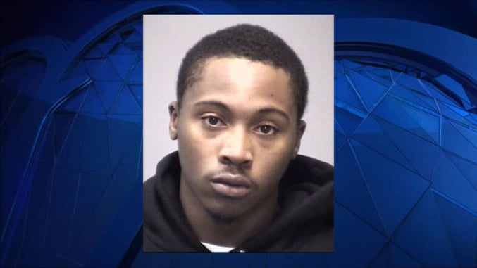 Delivery Driver Wrestles Gun Out Of Robber’s Hands