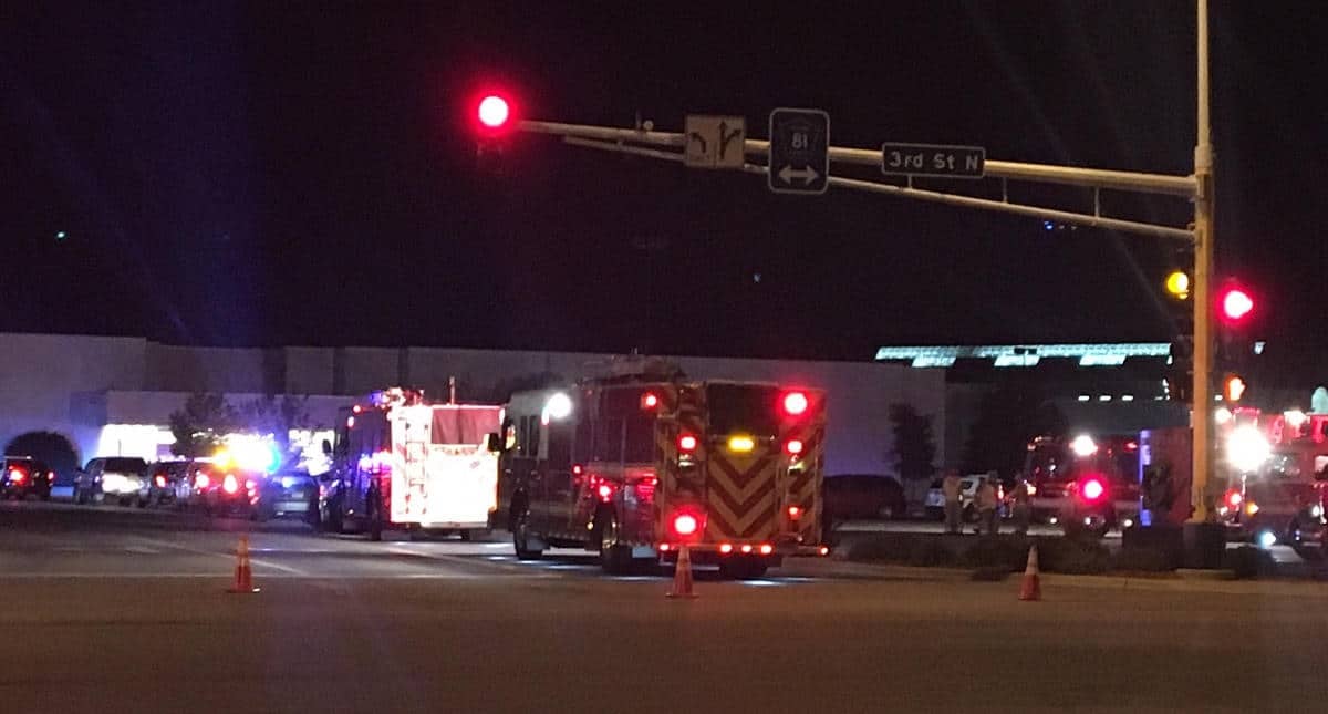 Off-Duty Officer Stops Terror Suspect On Stabbing Rampage In Mall