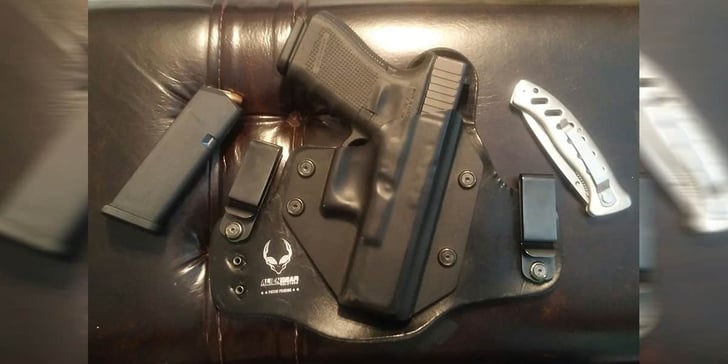 #DIGTHERIG – Jim and his Glock 19 in an Alien Gear Holster