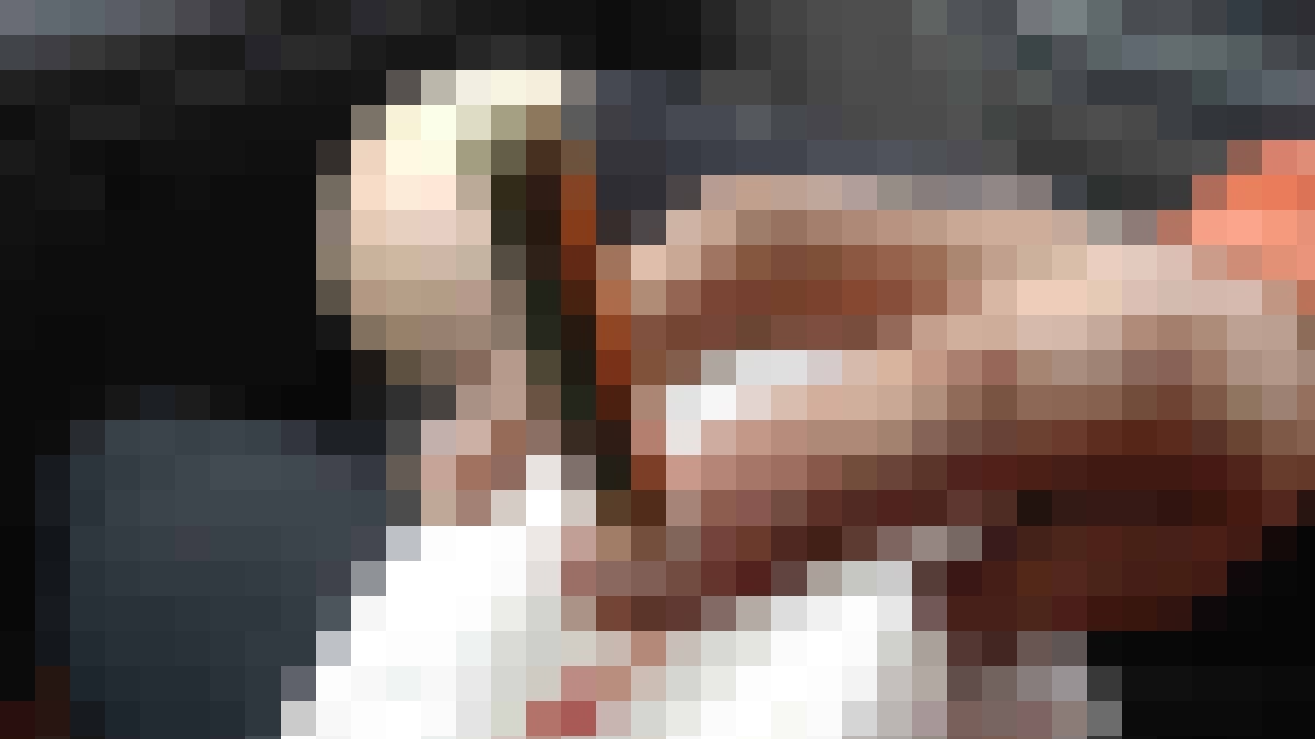 [VIDEO] *WARNING: GRAPHIC* Man Has Finger Impaled By Bullet Casing While Trying To Remove Primer