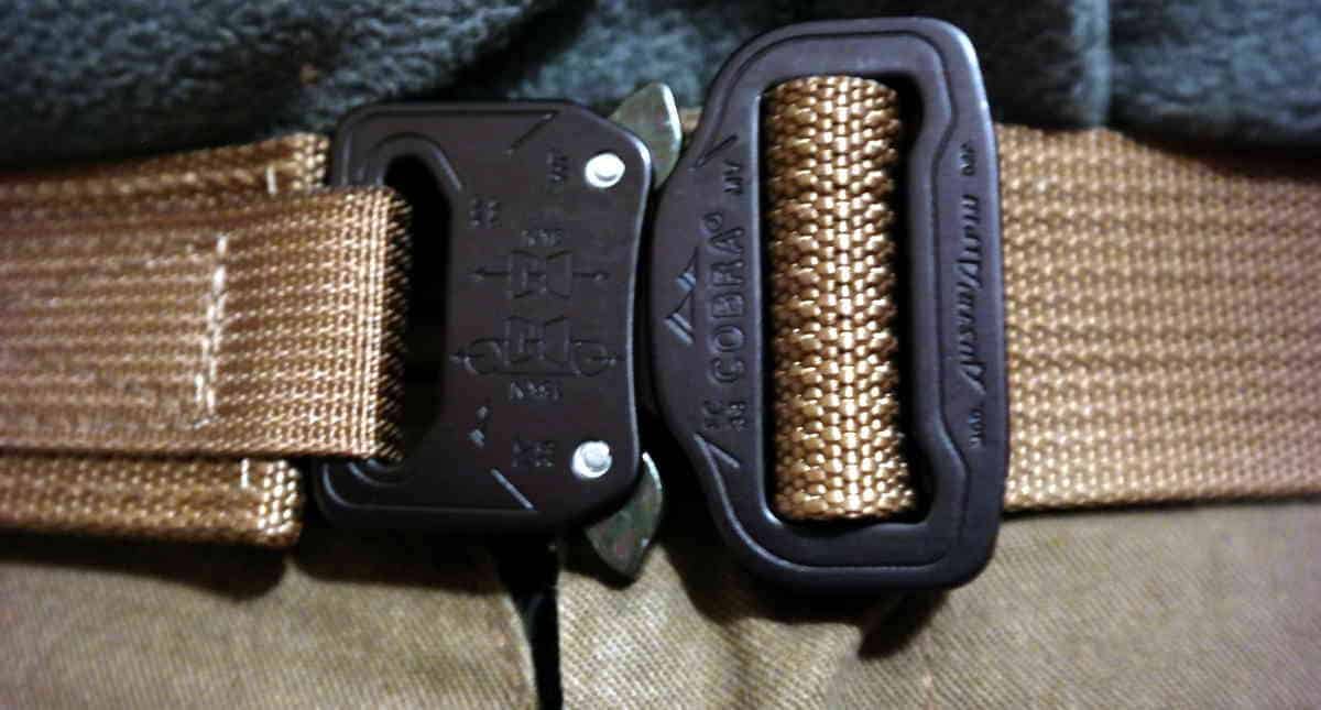 [REVIEW] Blue Alpha Gear’s EDC Belt Features A Hybrid Cobra Buckle — Where Has This Been My Whole Life?!