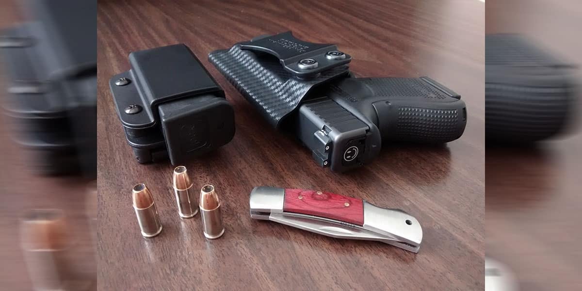#DIGTHERIG – Jonathan and his Glock 26 in a Concealment Express Holster