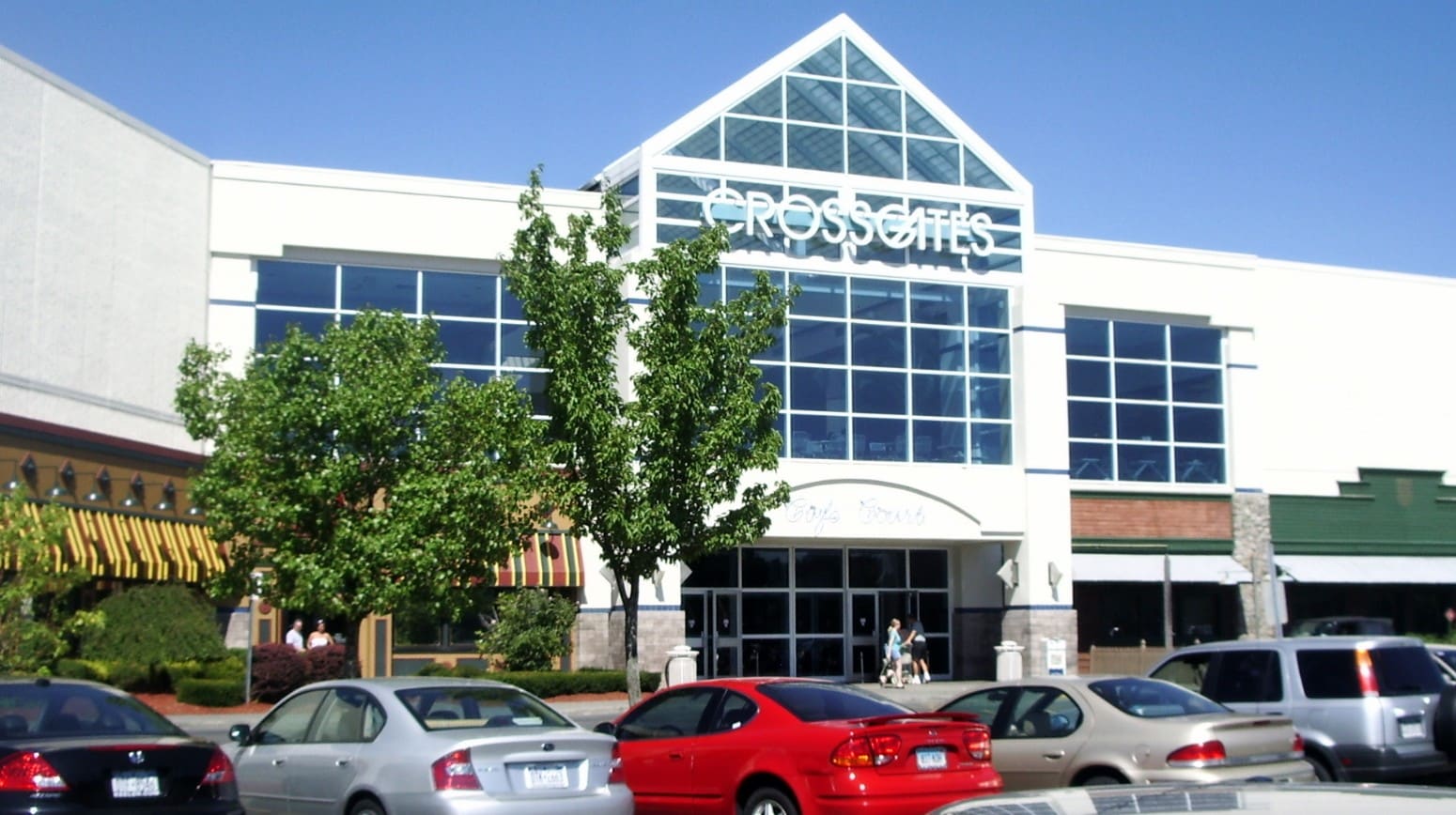 UPDATE: Active Shooter Reported At Crossgates Mall In Albany NY, No Suspects Yet