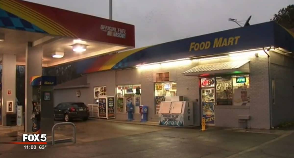 “They Wouldn’t Give Me A Choice, They Took My Choice Away From Me.” — Clerk Shot And Killed One Armed Robber After Robbers Rush The Store