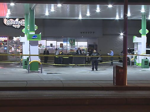 Armed Citizen Shoots and Kills Robber after being Approached in his Vehicle