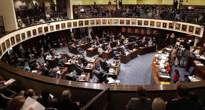 FL Looks At Courtroom Carry And Decriminalization Of Temporary Firearm Exposure
