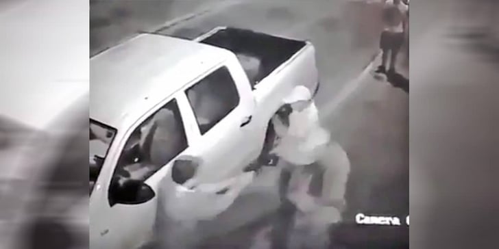 [VIDEO] Man Shoots At Armed Robbers With Quickness And Precision