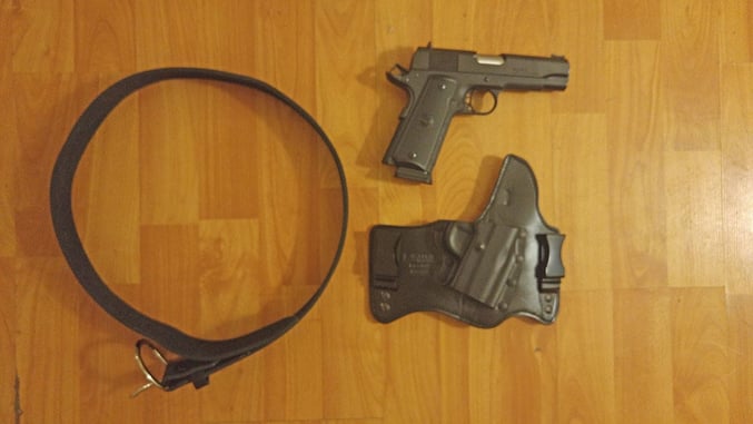 #DIGTHERIG – Steve and his Para Expert Commander 1911 in a Galco King Tuck Holster