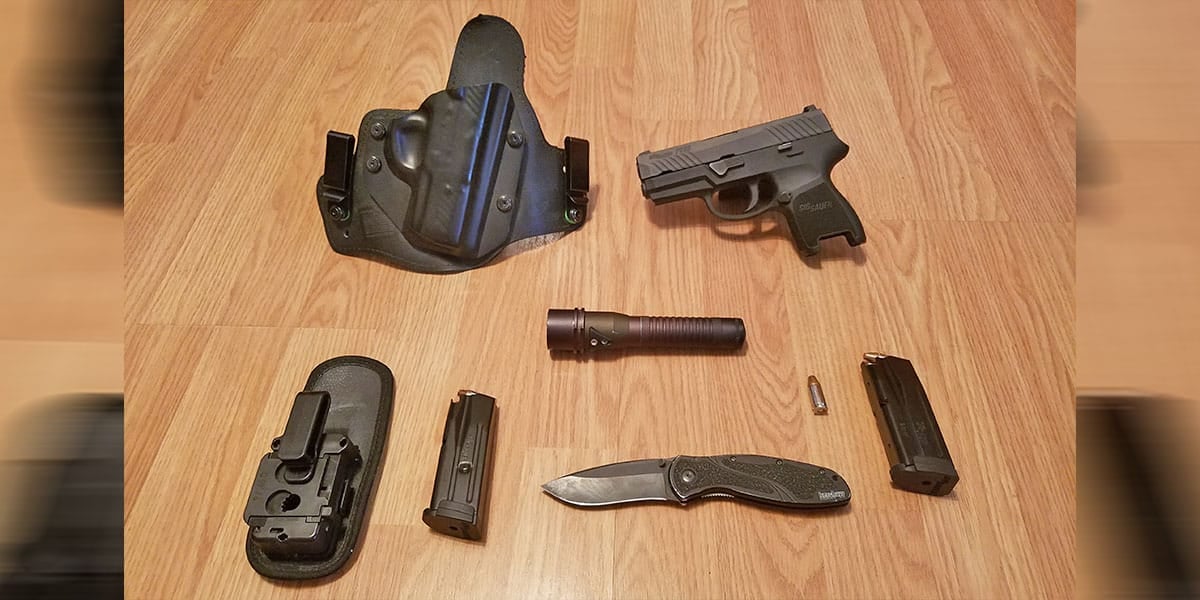 #DIGTHERIG – Shaun and his Sig Sauer P320 in an Alien Gear Holster
