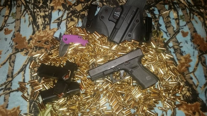 #DIGTHERIG – Ryan and his Glock 19 MOS in an Alien Gear Holster, Sitting On Top Of A Lot Of Ammo