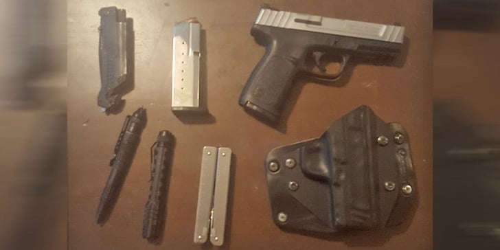 #DIGTHERIG – Scott and his Smith and Wesson SD40VE in an Alien Gear Holster