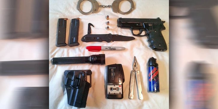 #DIGTHERIG – Philip and his Sig Sauer P229 in a BLACKHAWK! Serpa Holster