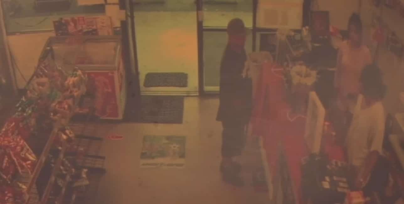 Clerk Shows Gun, Armed Thug Runs Fast: Why Being Armed Makes A Difference