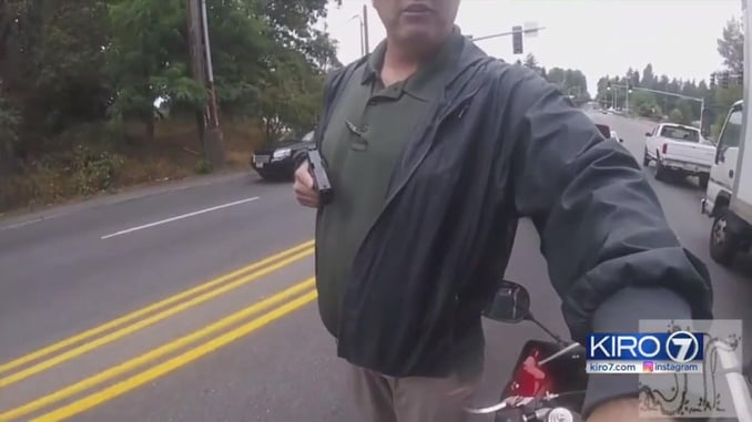 [VIDEO] Let’s Play A Game: Armed Robber Or Plain-Clothed Detective
