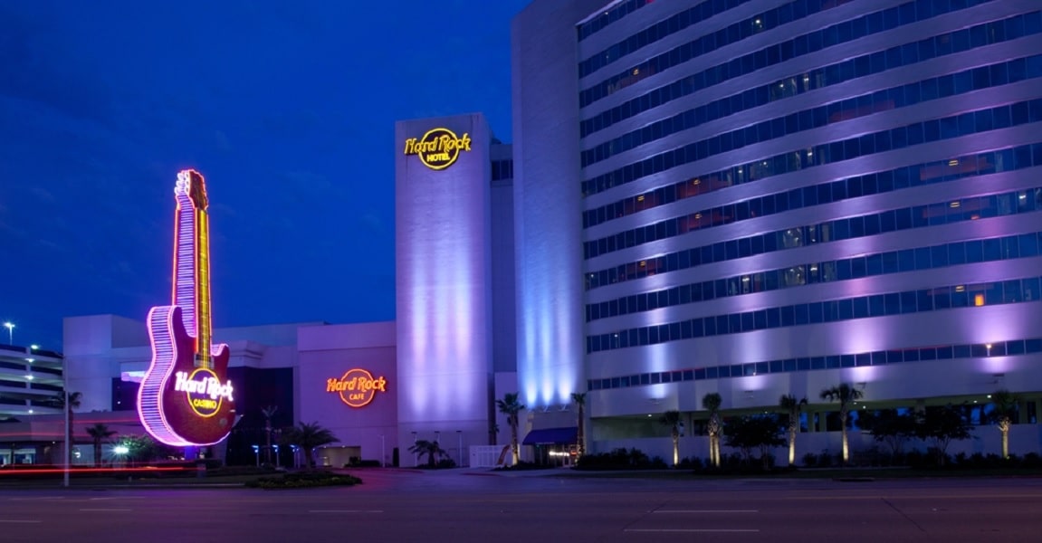 Man Accidentally Shot by Friend in Casino Parking Lot During Fight; What We Can Learn