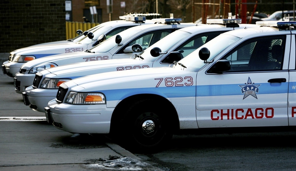 Chicago Thug Tries for Quick Buck Against Random Man — Random Man Was Armed