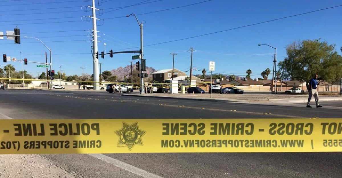 Concealed Carrying Vegas Man Witnesses Stabbing, Shoots Suspect And Stops Attack