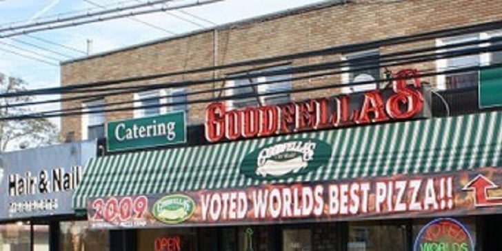 This Pizza Shop Is Praising Their Armed Employee After Being Robbed At Gunpoint