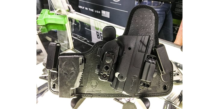 Alien Gear’s New Dry Tuck Air-Cooled IWB Holster [SHOT Show 2018]