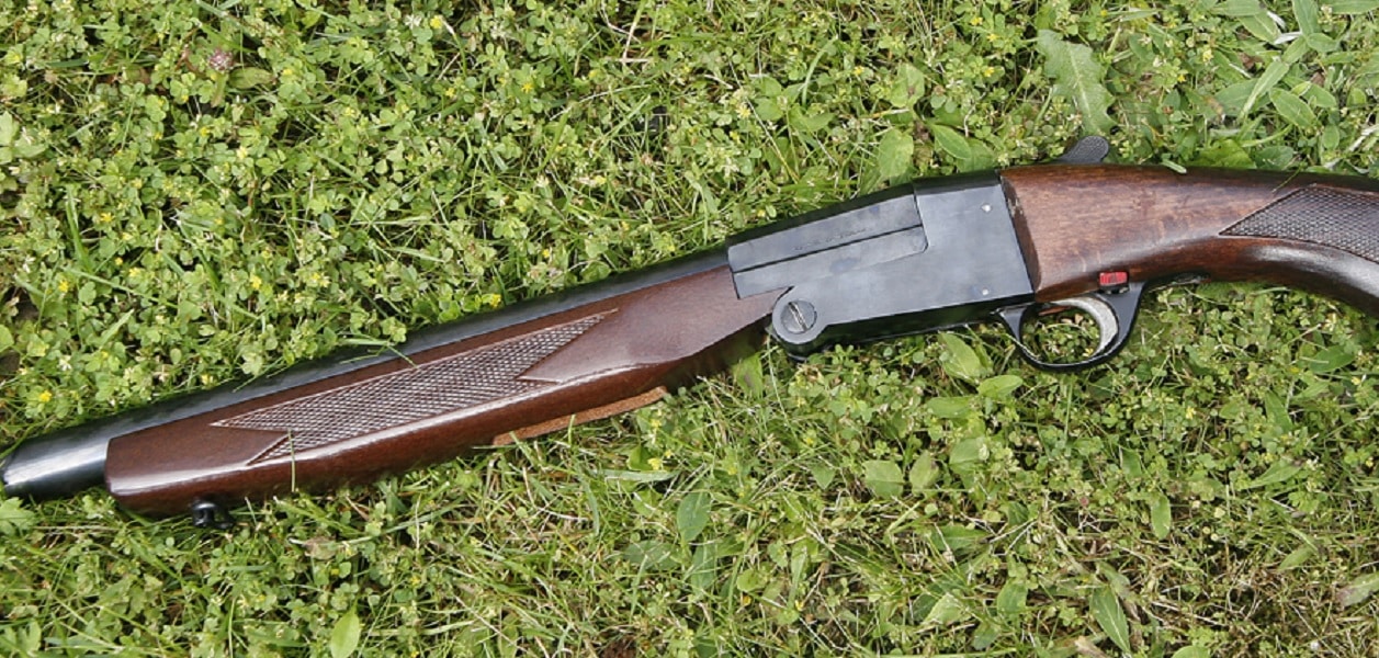 Shotgun Pointed His Way, This Armed Citizen Wasted No Time Drawing His Own Firearm