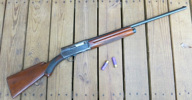 Pair of Thugs Plan Midnight Ambush for Homeowner… But He’s Got a Shotgun