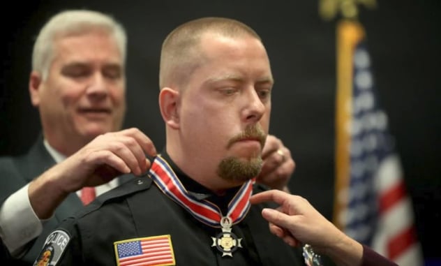 Concealed Carry Instructor Who Stopped Mall Attack Gets Congressional Badge of Bravery