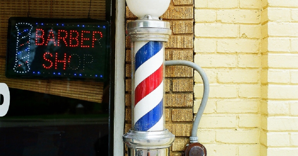 Barber Shop Heist Goes to Hell After Off-Duty Cop Steps In