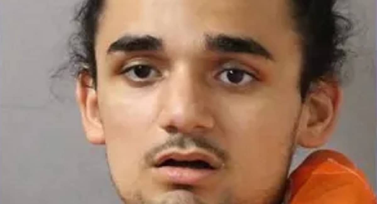 Marine Saves The Life of Thug He Shoots in Self-Defense