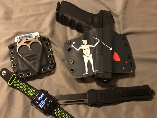 #DIGTHERIG – Christopher and his GLOCK 22 in a Bullseye Holster