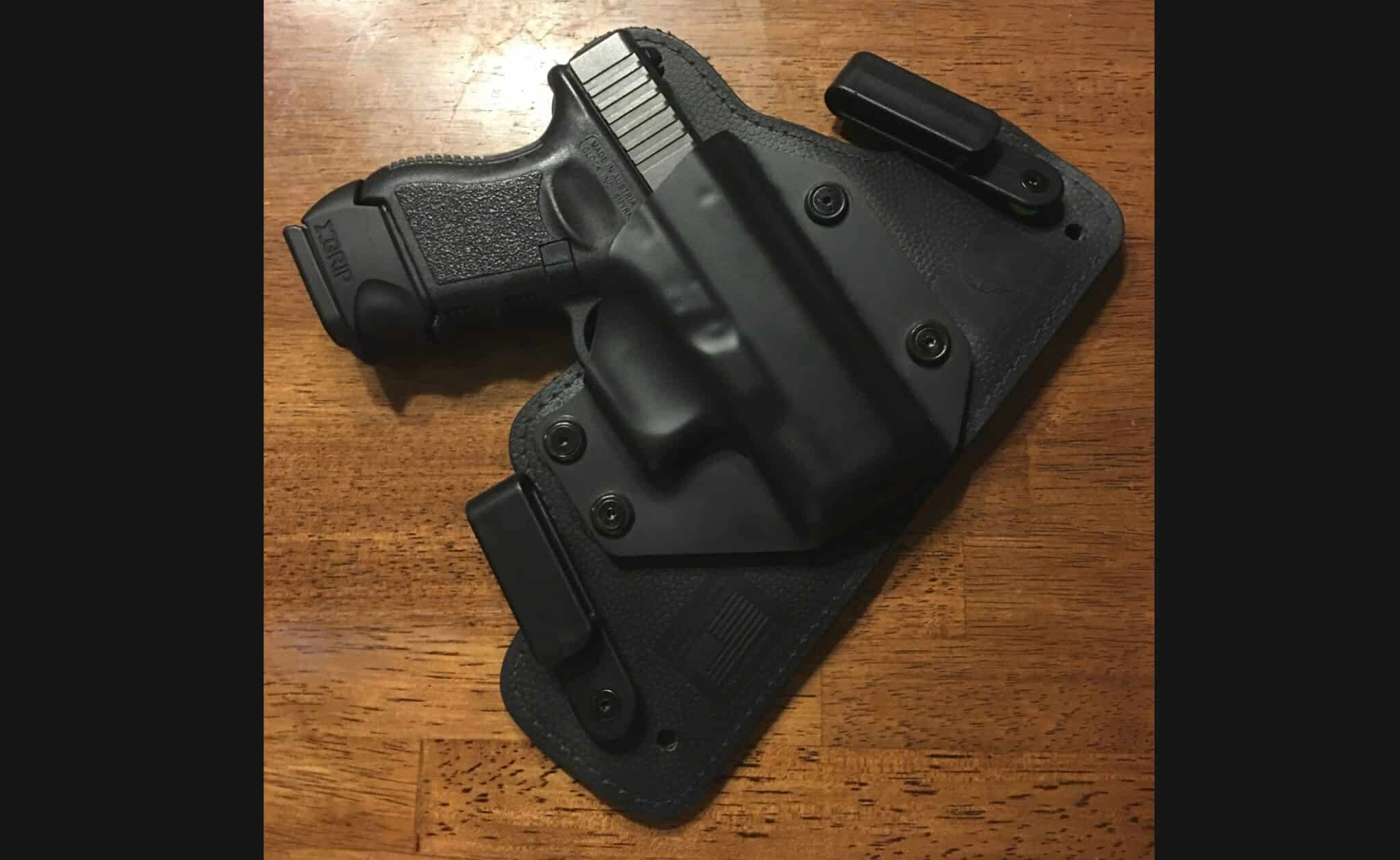 #DIGTHERIG – Gregory and his Glock 27 in an Alien Gear Holster