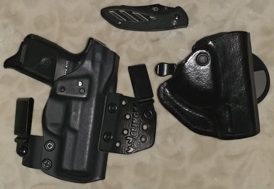 #DIGTHERIG – Jesse and his Ruger SR9c in a Clinger Holster