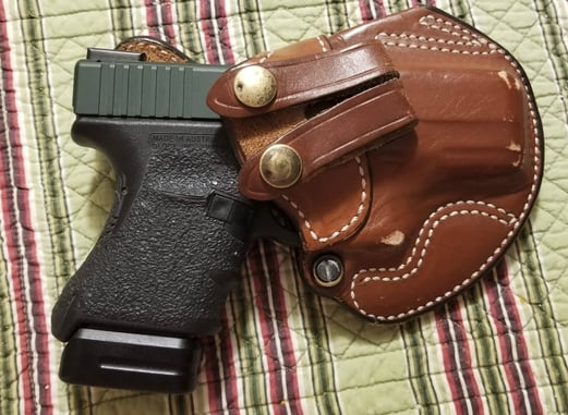 #DIGTHERIG – Thomas and his Glock 29 in a Desantis Holster