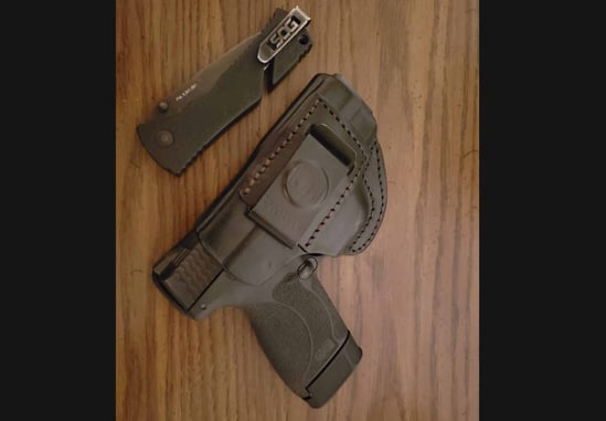 #DIGTHERIG – Sterling and his Smith & Wesson M&P 45 Shield in a Tagua Leather Holster