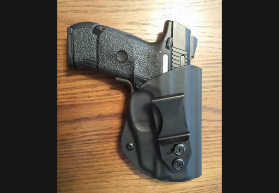 #DIGTHERIG – Edd and his Ruger SR9c in a Vedder Holster