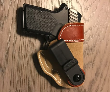#DIGTHERIG – Troy and his Remington RM380 in either a Remora Holster or DeSantis Holster