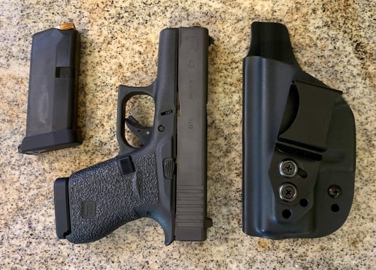 #DIGTHERIG – Shaun and his GLOCK 43 in a Vedder Holster
